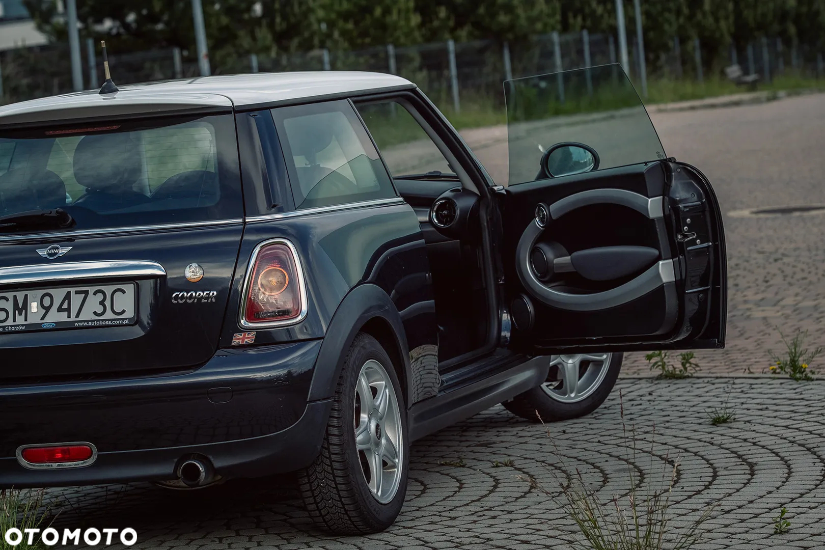 MINI Cooper Standard - 23