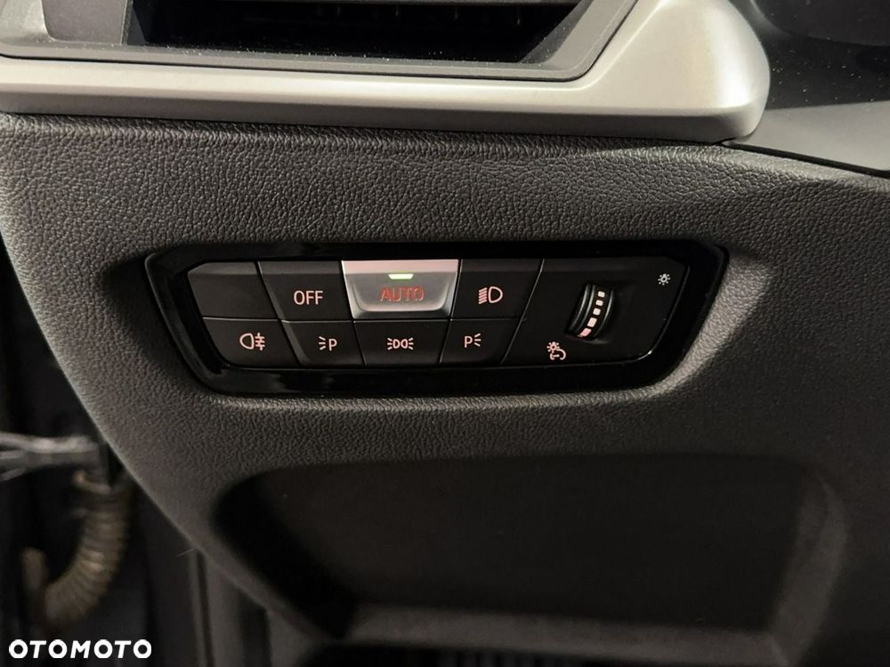 BMW Seria 3 - 34