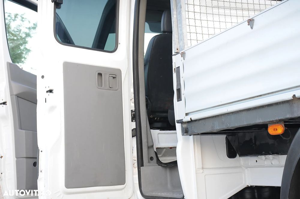 Mercedes-Benz Sprinter - 11