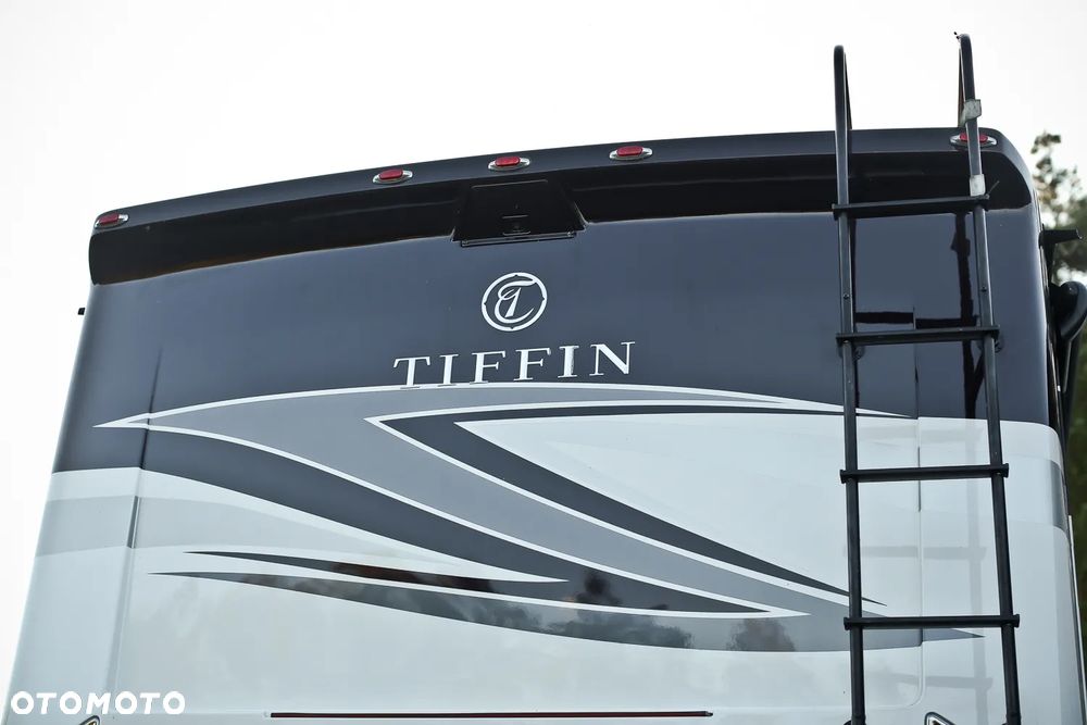 Ford F53 Tiffin - 6