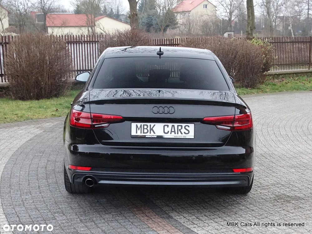 Audi A4 Limousine - 8