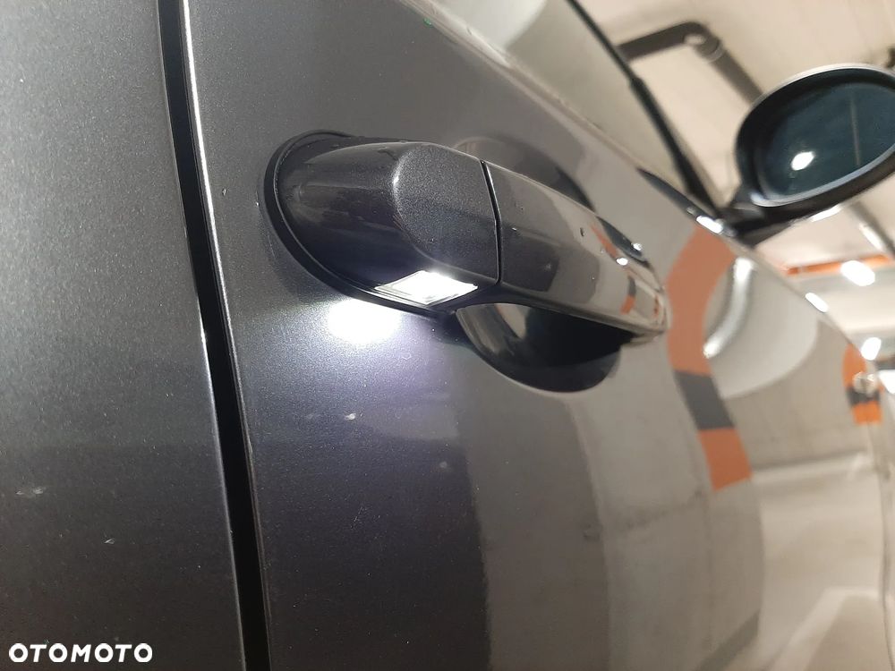 BMW Seria 1 118d DPF - 15