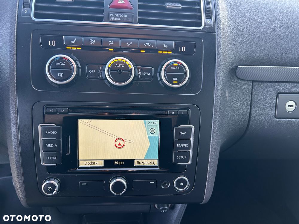 Volkswagen Touran 2.0 TDI DPF DSG Life - 16