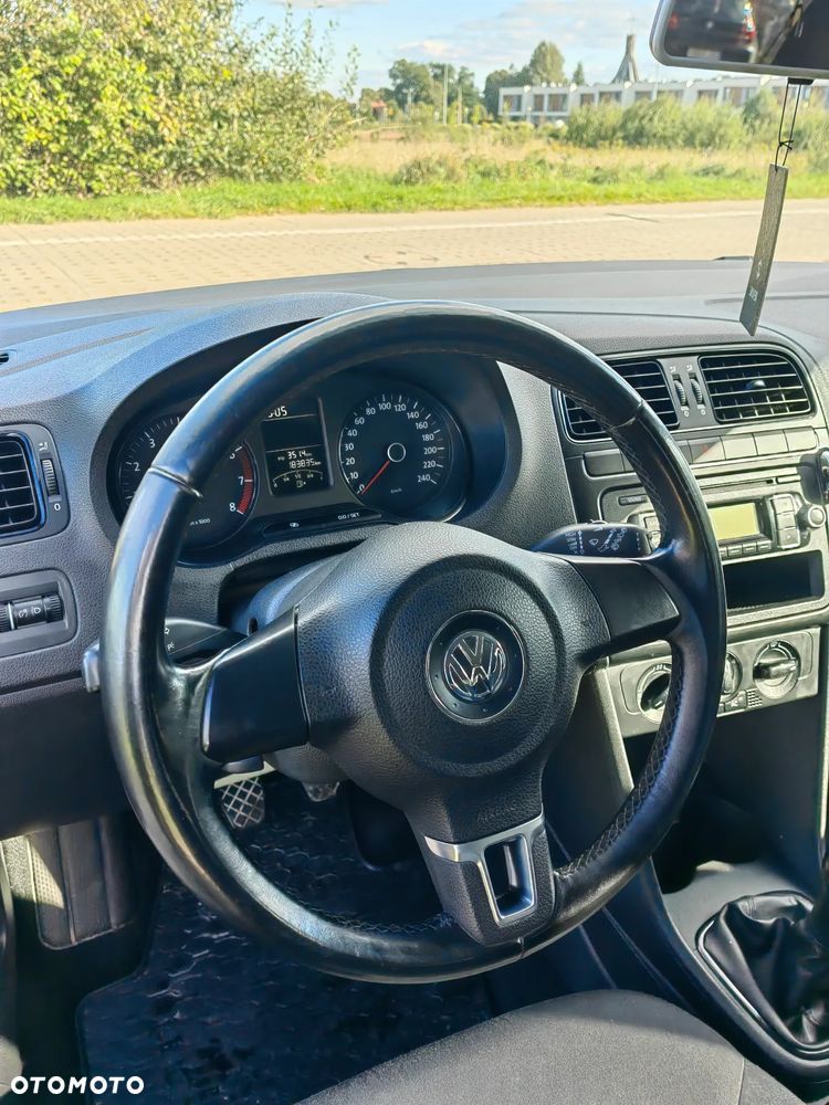 Volkswagen Polo 1.4 16V Trendline - 12