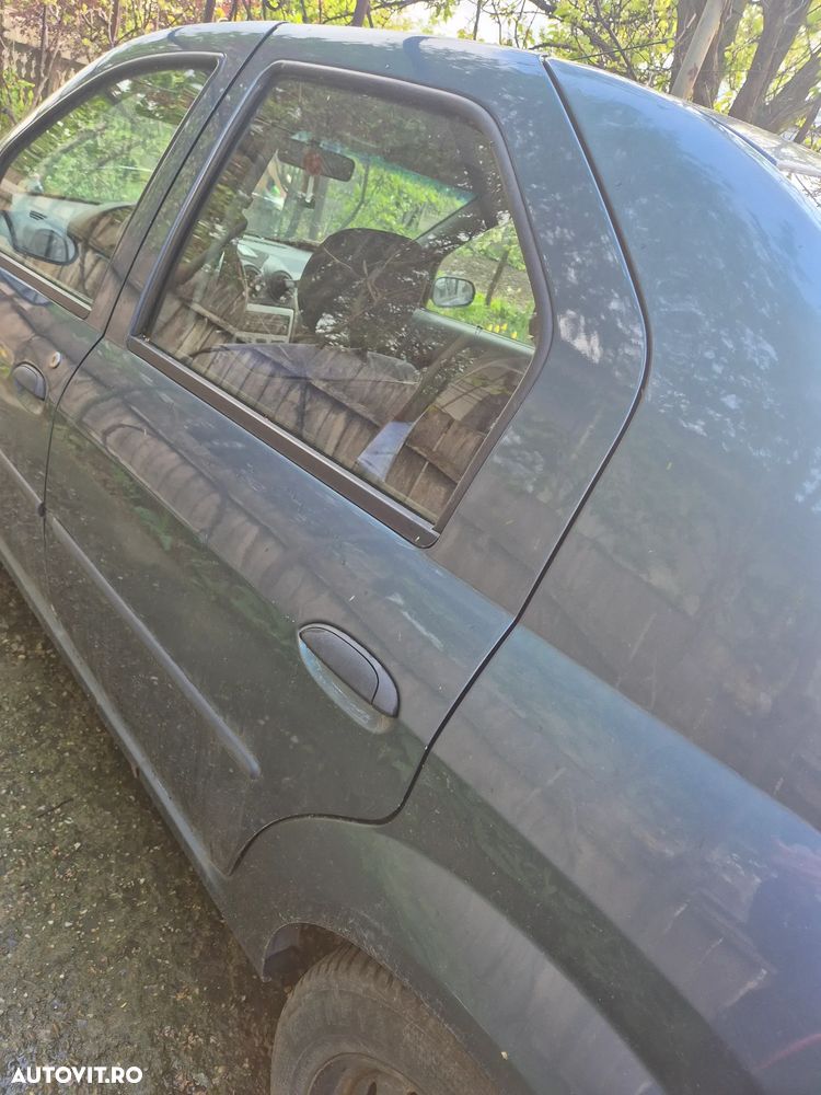 Dacia Logan Express 1.6 MPI - 12