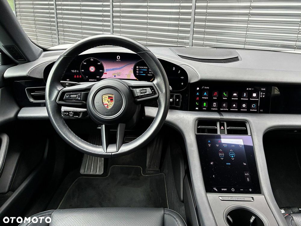 Porsche Taycan - 21