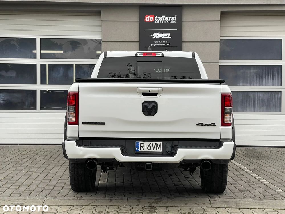 Dodge RAM 1500 5.7 4x4 - 14