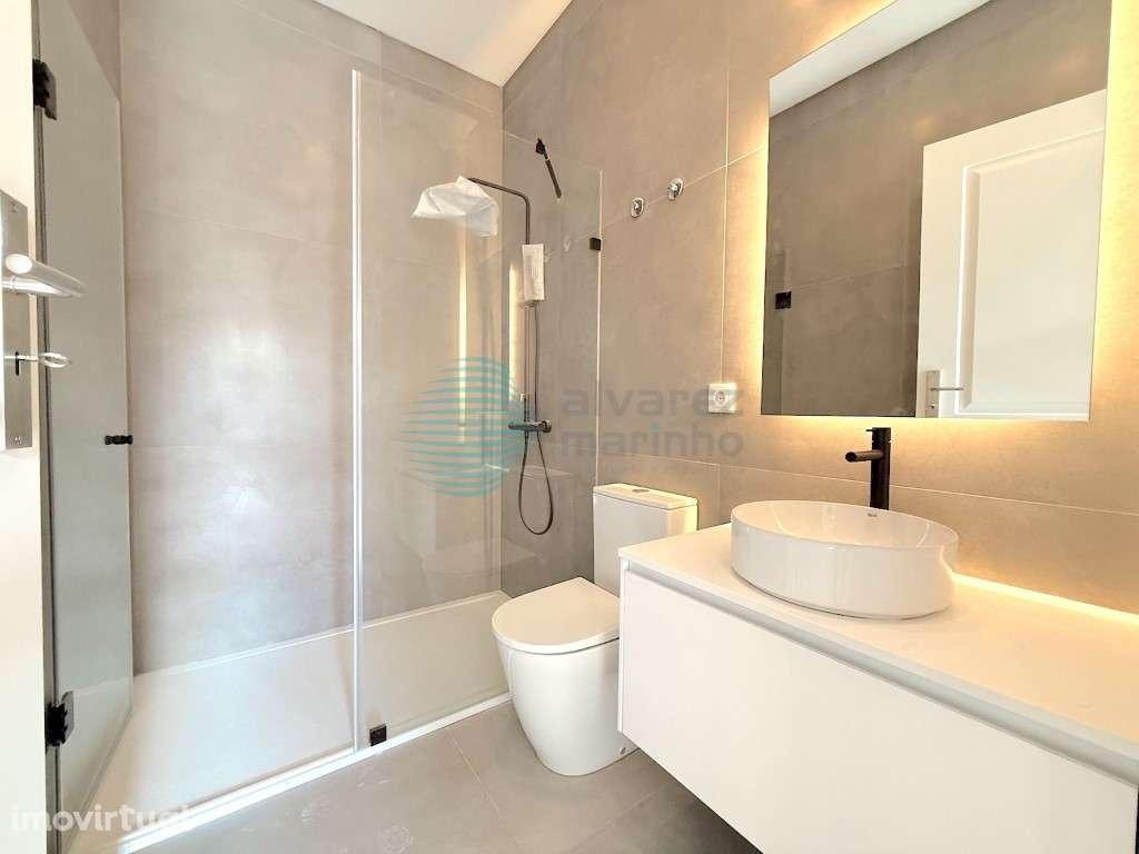 Apartamento T2, muito bem localizado, com todos os serviços por perto - Grande imagem: 5/16