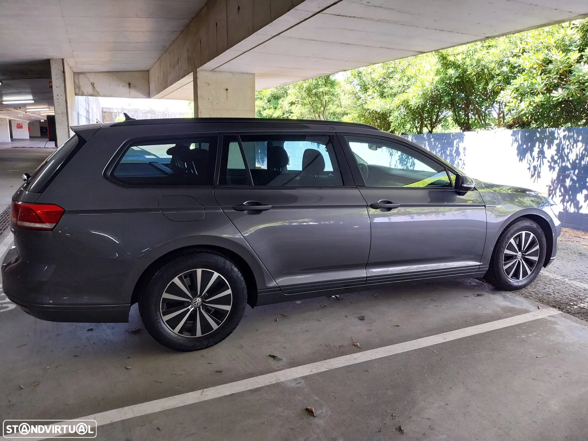 VW Passat Variant 1.6 TDI (BlueMotion ) Trendline - 2