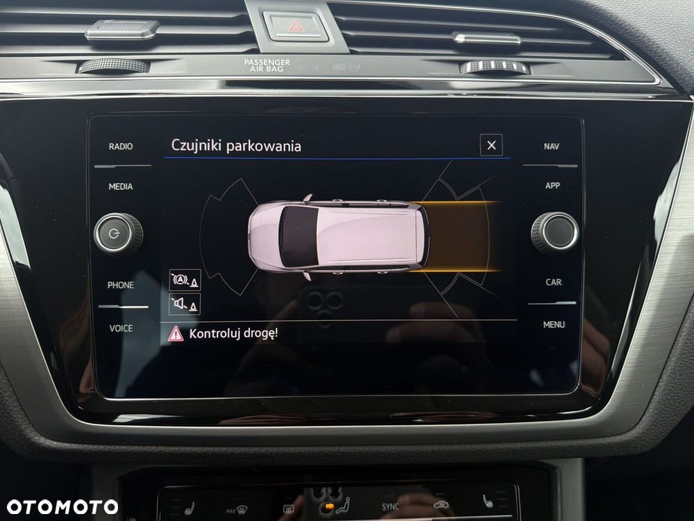 Volkswagen Touran 2.0 TDI BMT Comfortline DSG - 27