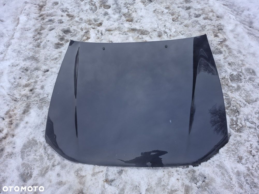Maska mitsubishi galant duzy garb kolor t07