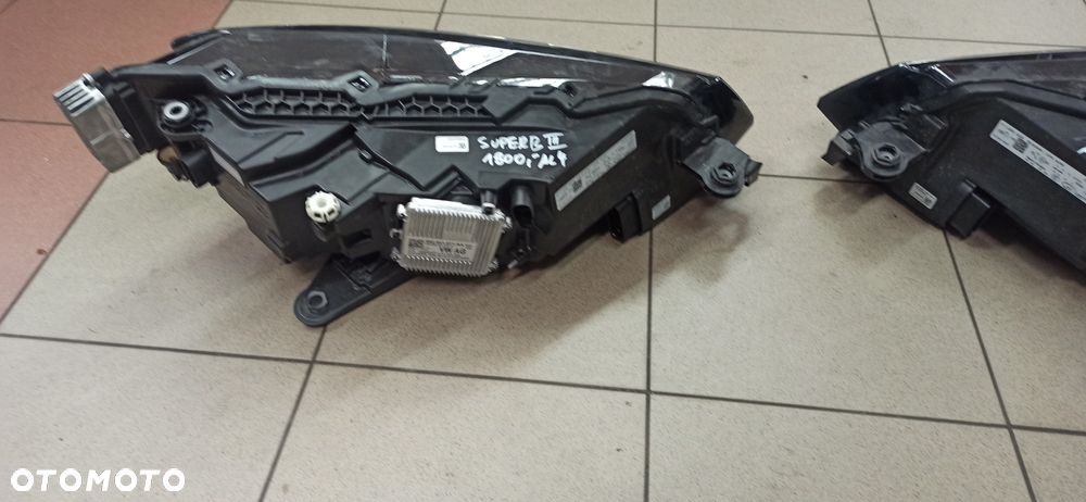 Skoda superb 3 lift 3V1 reflektor lewy  3V194015D Reflektor kompletny - 7