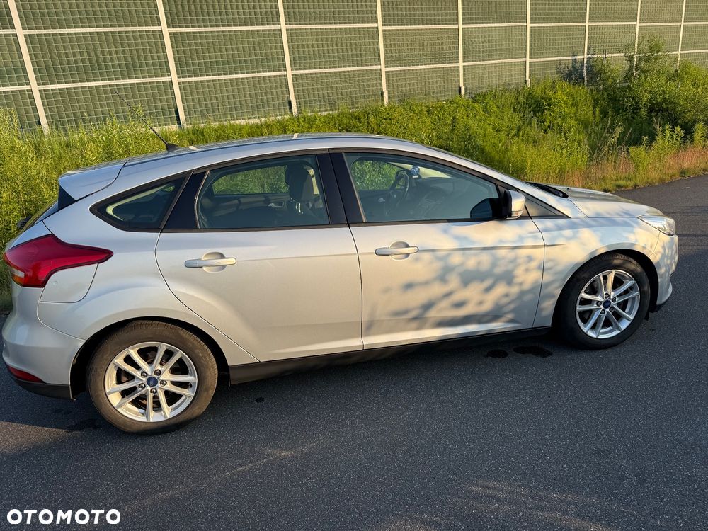 Ford Focus 1.5 TDCi Black Edition - 6