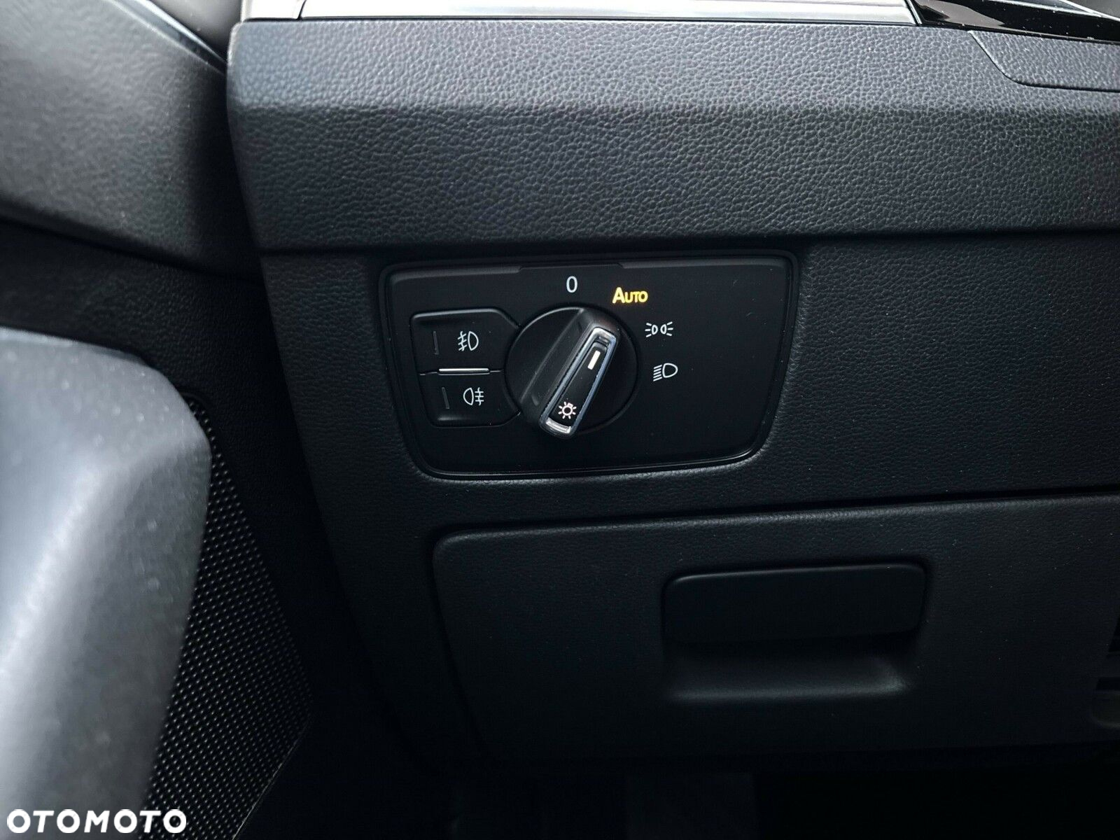 Volkswagen Passat - 34