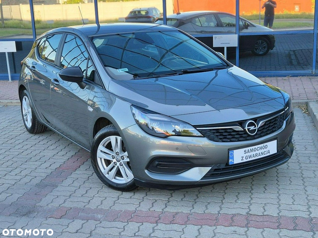 Opel Astra V 1.2 T Edition S&S - 10