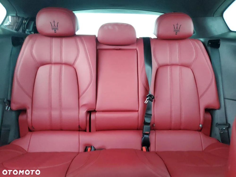 Maserati Levante - 10