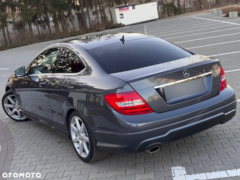 Mercedes-Benz Klasa C 180 Coupe AMG Line - 15