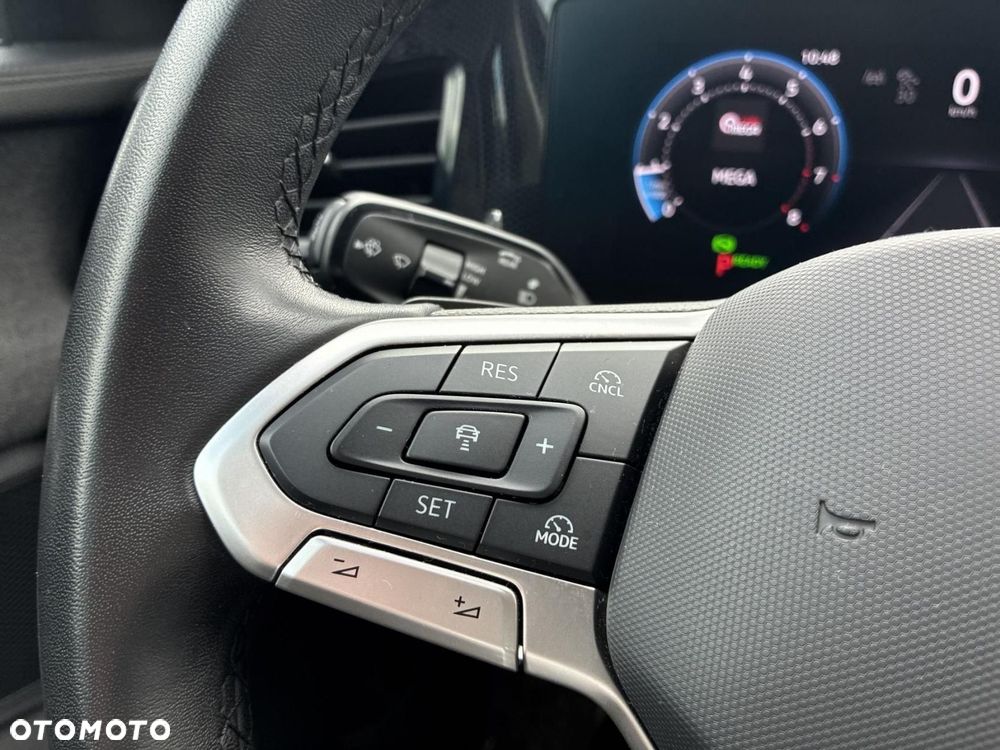 Volkswagen Passat - 12