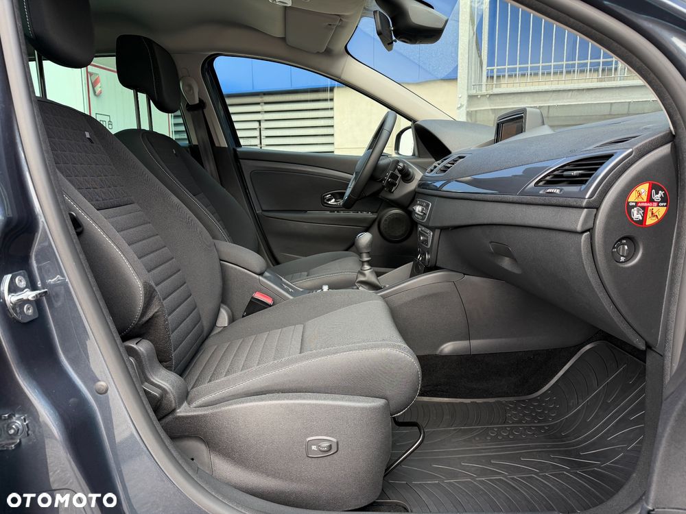 Renault Megane - 25