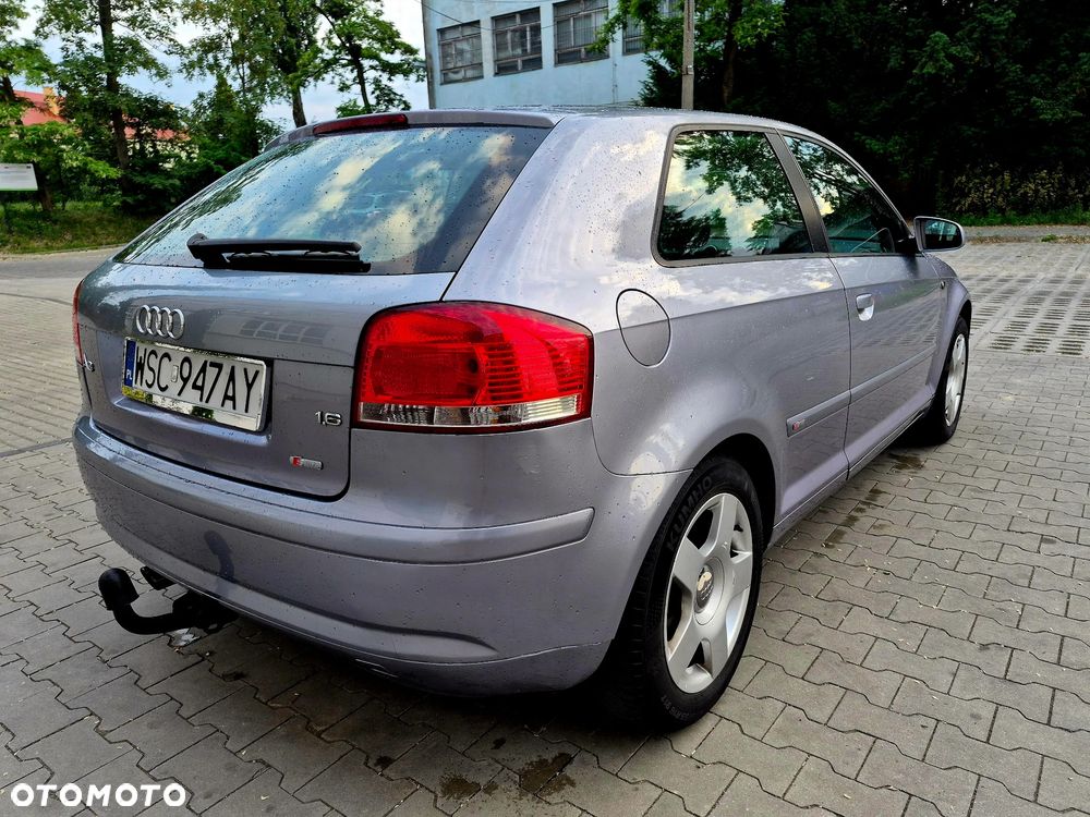 Audi A3 3-drzwiowe 1.6 Ambition - 3
