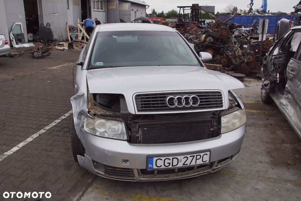 Auto na części - Audi A4 B6 1.9 TDI 131 KM AWX FEC LY7W 2001R Silnik Skrzynia Drzwi Maska Błotnik Klapa Zderzak Lampa Lusterko Klamka Szyba Deska Kokpit Sterownik Moduł Czujnik Licznik Panel Kierownica - 2
