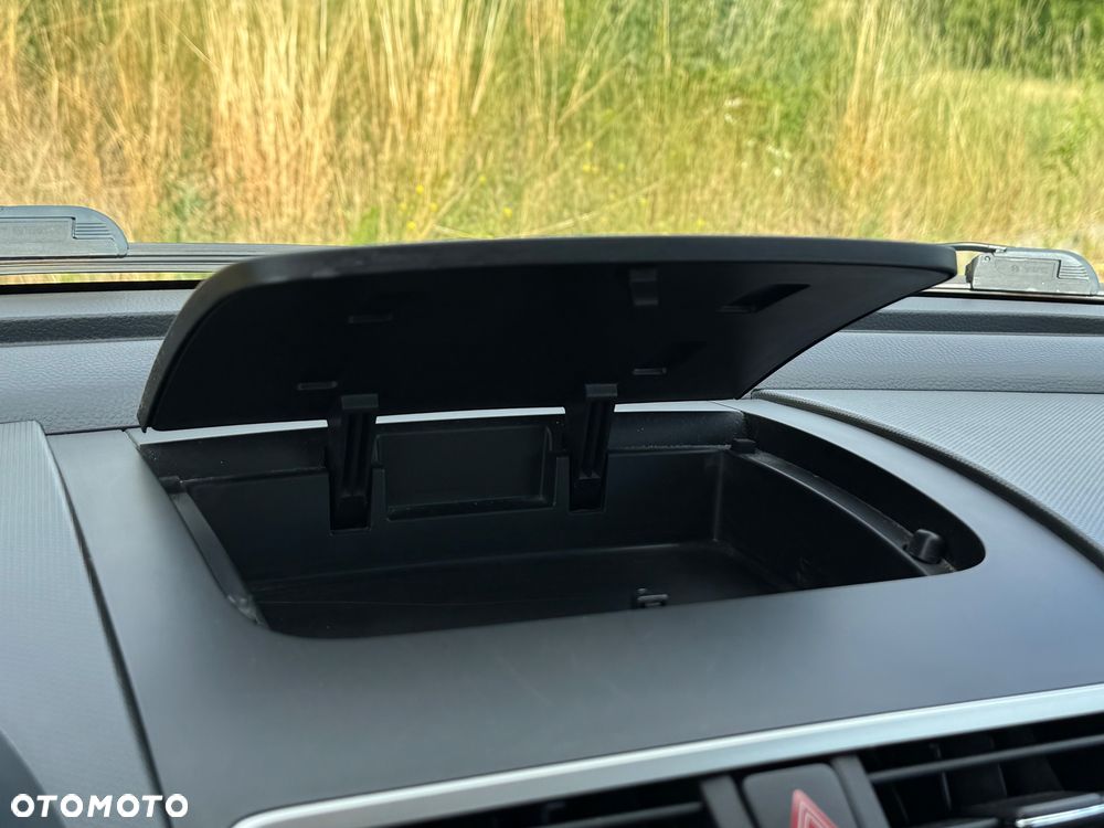 Suzuki Swift 1.2 BlackWhite - 24