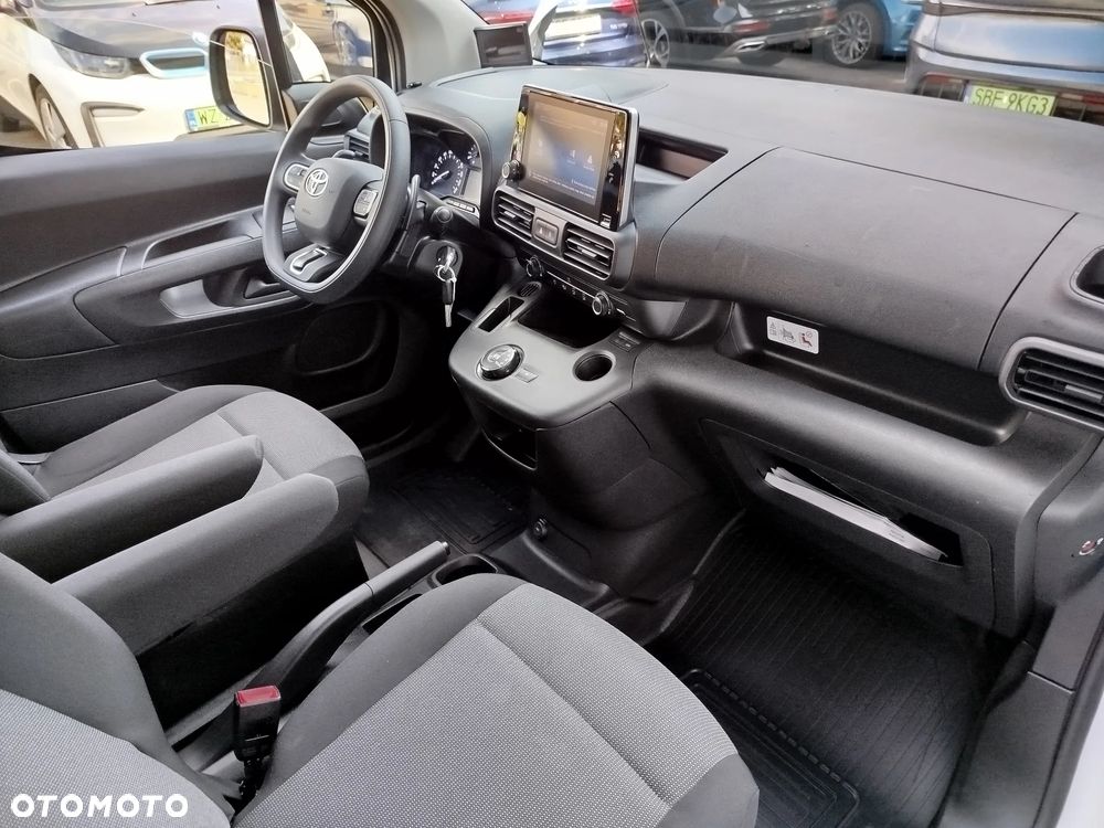 Toyota Proace City - 14