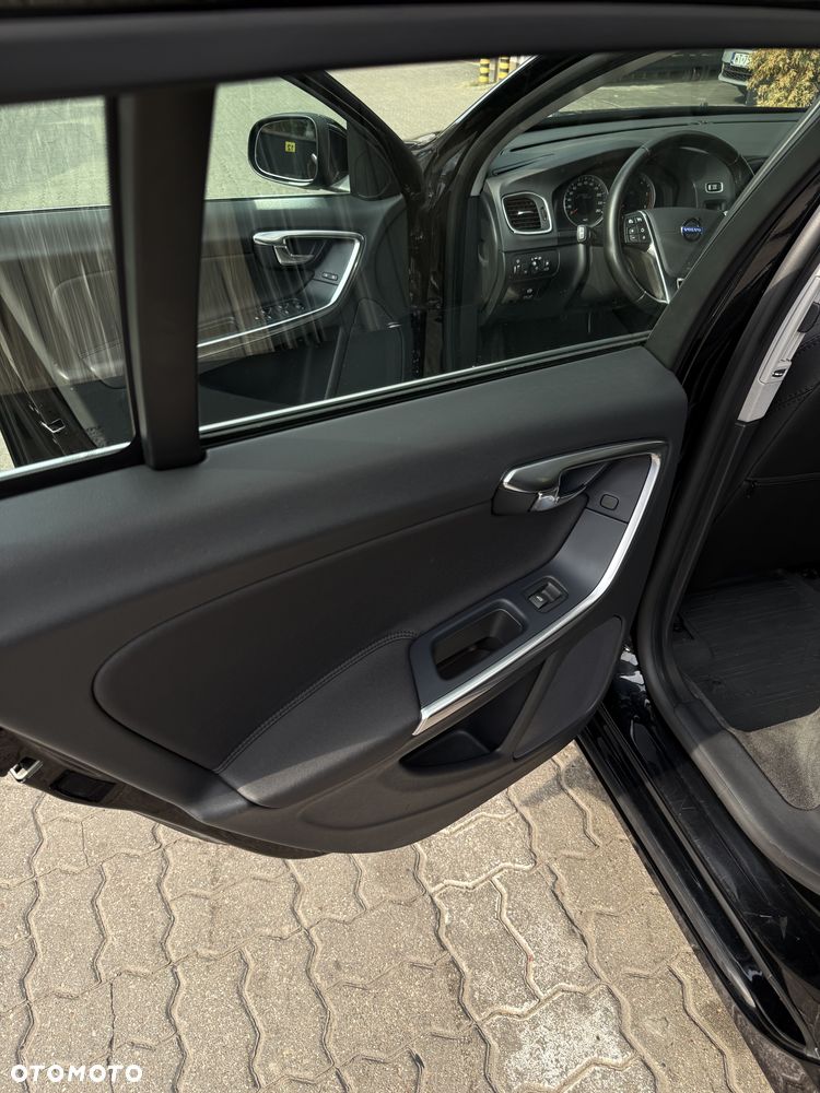 Volvo V60 - 14