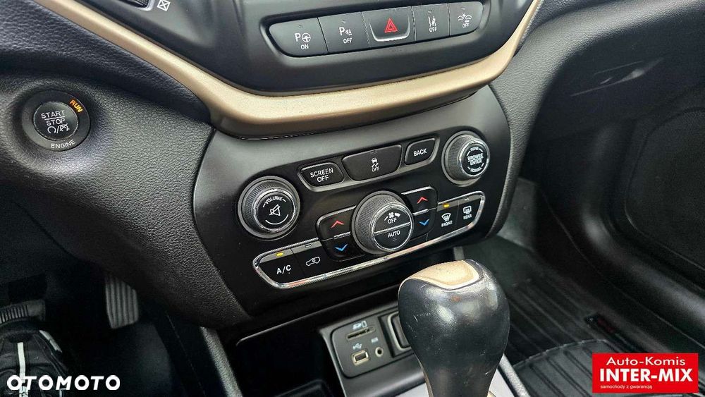 Jeep Cherokee 3.2 V6 Active Drive I Limited - 29