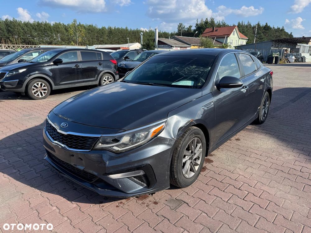 Kia Optima - 7