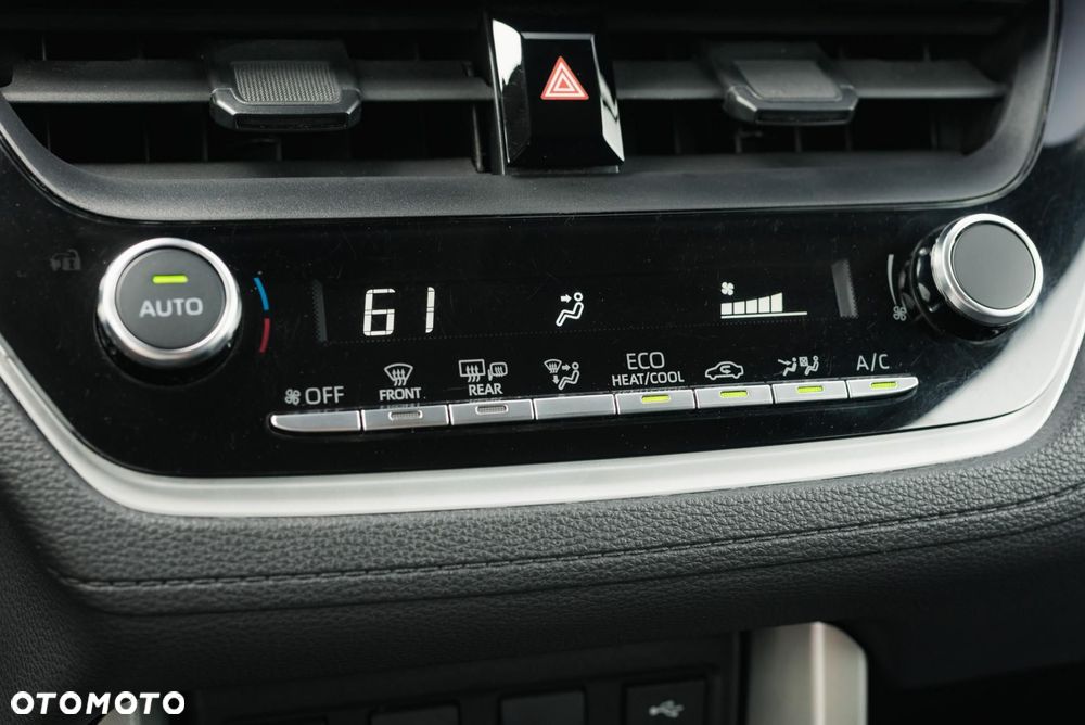 Toyota Corolla Cross - 20