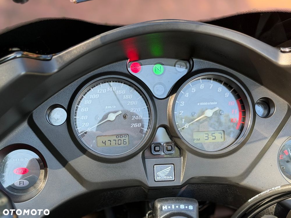 Honda CBF - 24