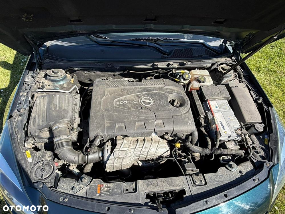 Opel Insignia - 12