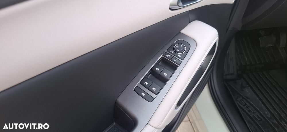 Byd Atto 2 45.1 kWh Active - 19