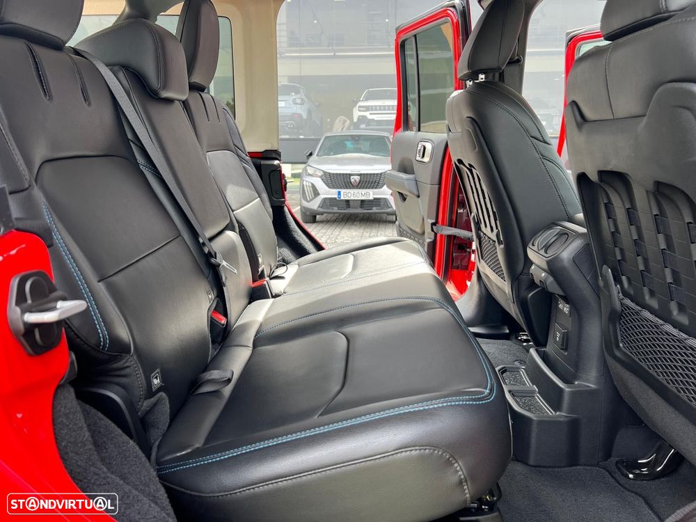 Jeep Wrangler Unlimited 2.0 PHEV Hardtop AWD Auto Rubicon - 28