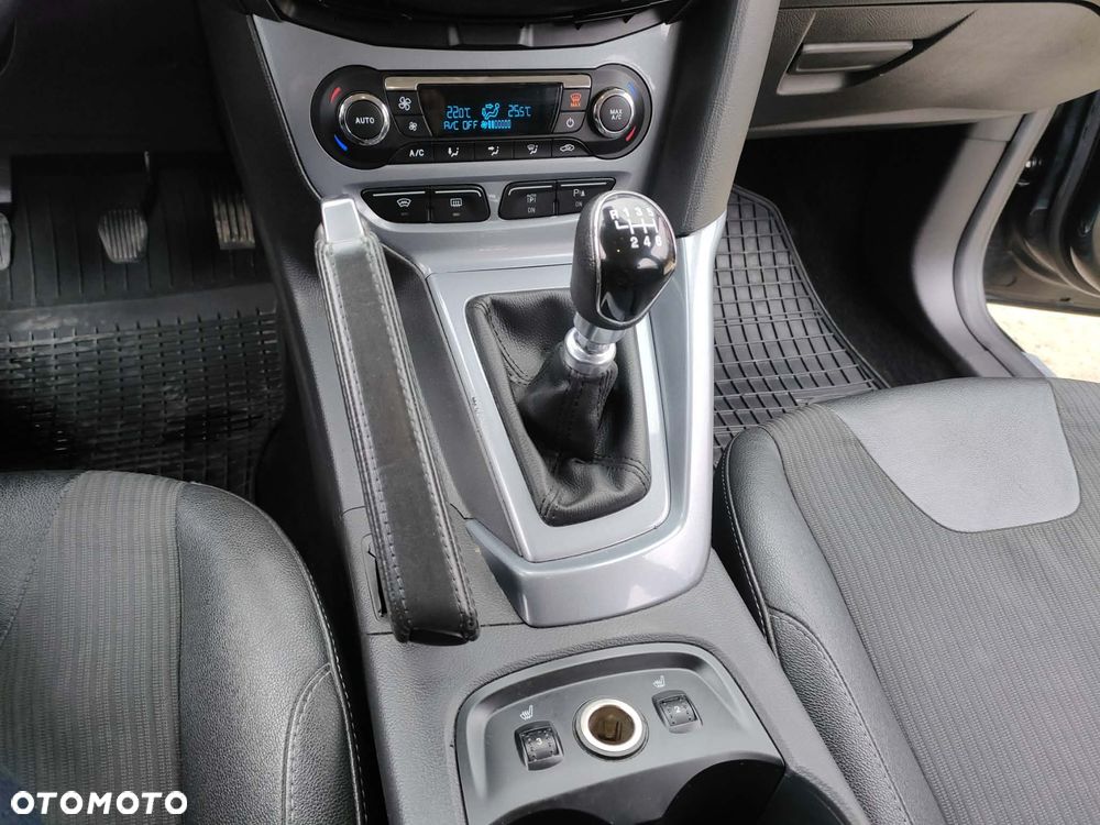 Ford Focus 2.0 TDCi Sport - 13