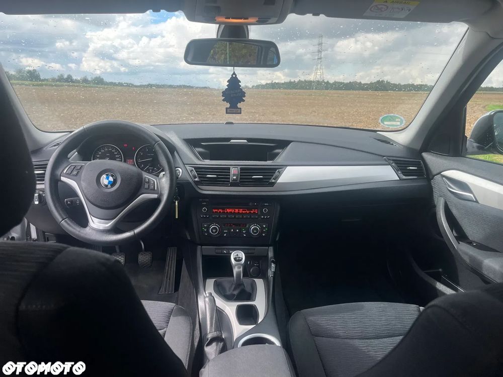 BMW X1 sDrive18i xLine - 13