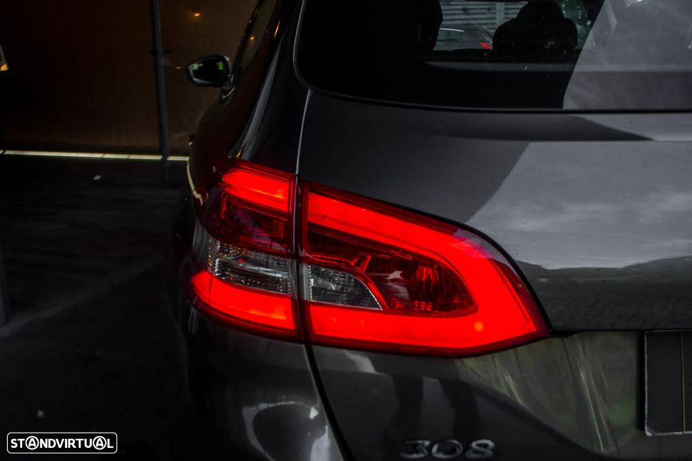 Peugeot 308 SW BlueHDi 130 Stop & Start Active - 11