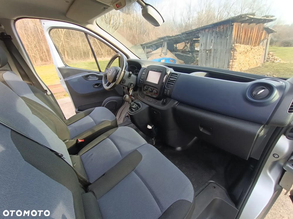 Opel Vivaro LONG L2H1 1.6 diesel 125kM 2018 rok SUPER STAN, ORGINALNY NISKI PRZEBIEG, NIE WYMAGA WKŁADU FINANSOWEGO!!! - 24