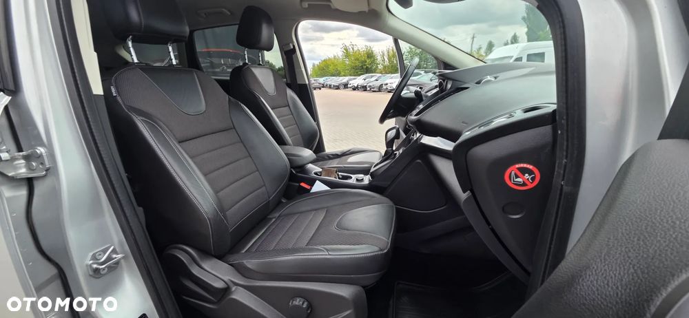 Ford Kuga 2.0 TDCi 4x4 Titanium - 35