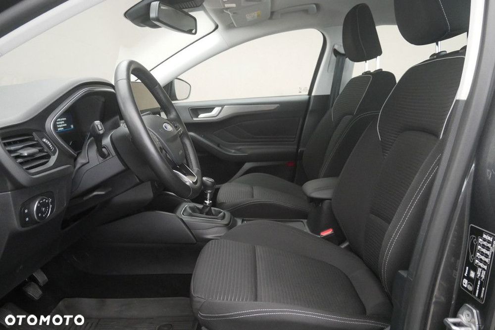 Ford Focus 1.0 EcoBoost Titanium - 12