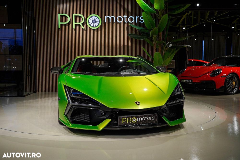 Lamborghini Revuelto - 25