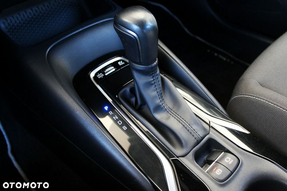 Toyota Corolla 1.8 Hybrid Comfort - 19