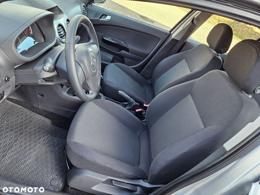 Opel Corsa 1.2 16V Essentia - 14