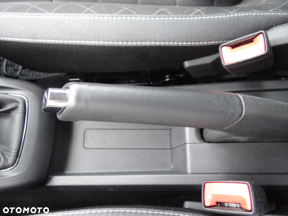 Skoda Fabia 1.0 TSI Ambition - 37