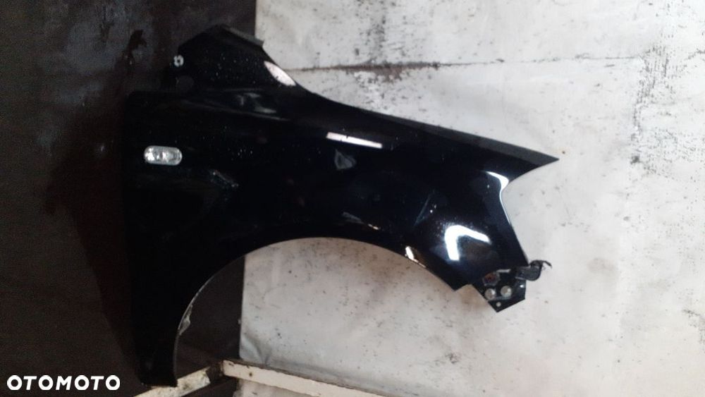 *  Błotnik PRAWY   VOLKSWAGEN VW FOX LI7F CZARNY - 3