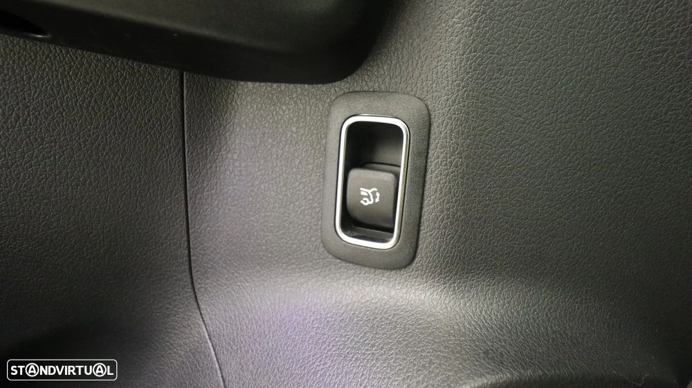 Mercedes-Benz EQA 250+ Progressive - 29