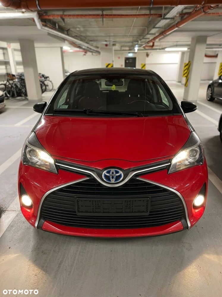 Toyota Yaris Hybrid 100 Premium EU6 - 1