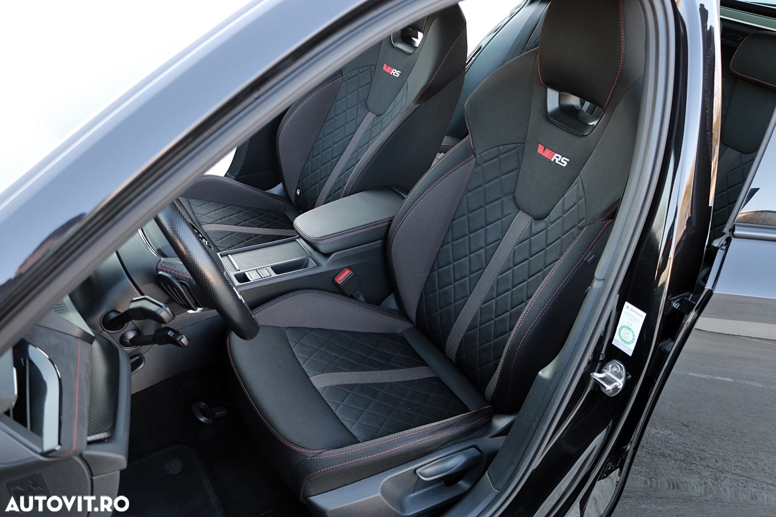 Skoda Octavia 2.0 TDI DSG RS Plus - 7