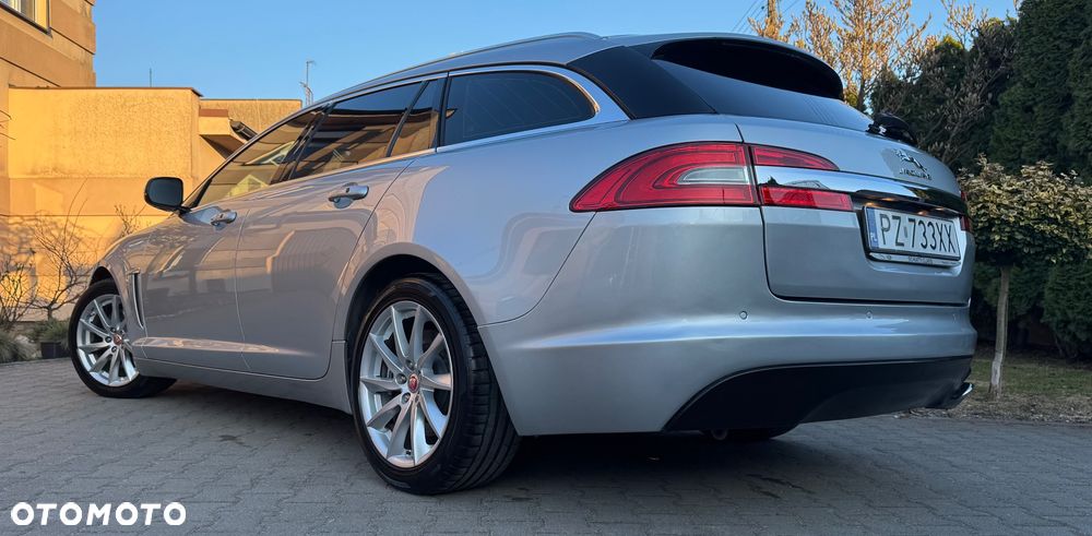 Jaguar XF 2.2 D Premium Luxury - 2